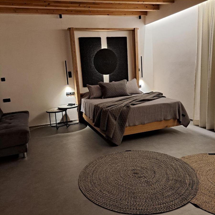 Nisaki Hotel & Elite Suites 埃尔莫波利斯 外观 照片
