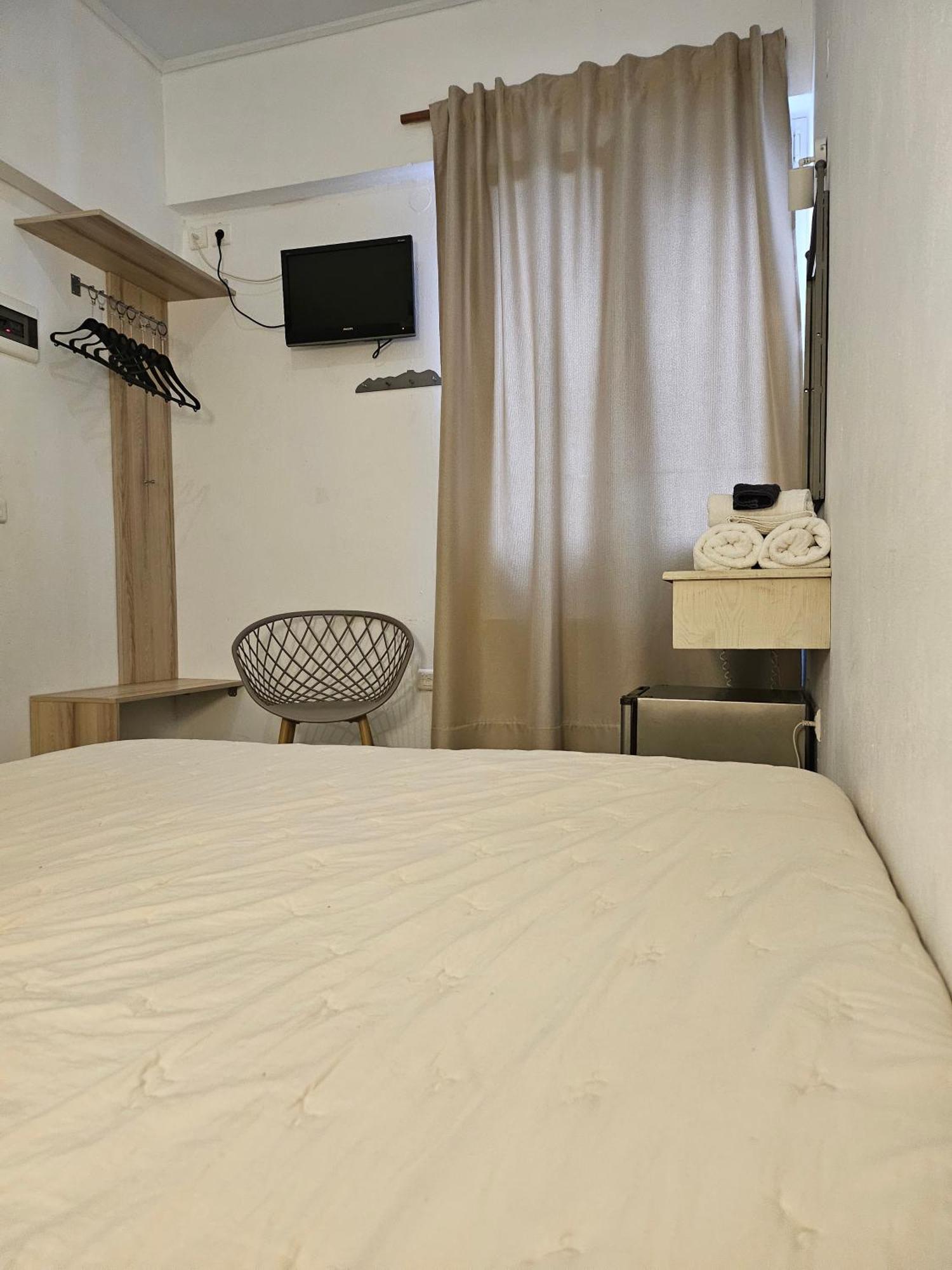 Nisaki Hotel & Elite Suites 埃尔莫波利斯 外观 照片