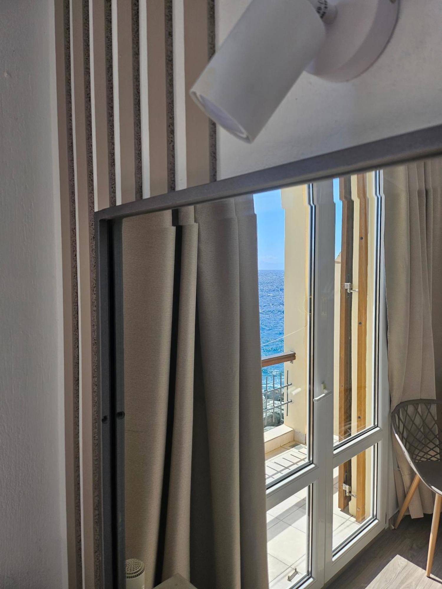 Nisaki Hotel & Elite Suites 埃尔莫波利斯 外观 照片